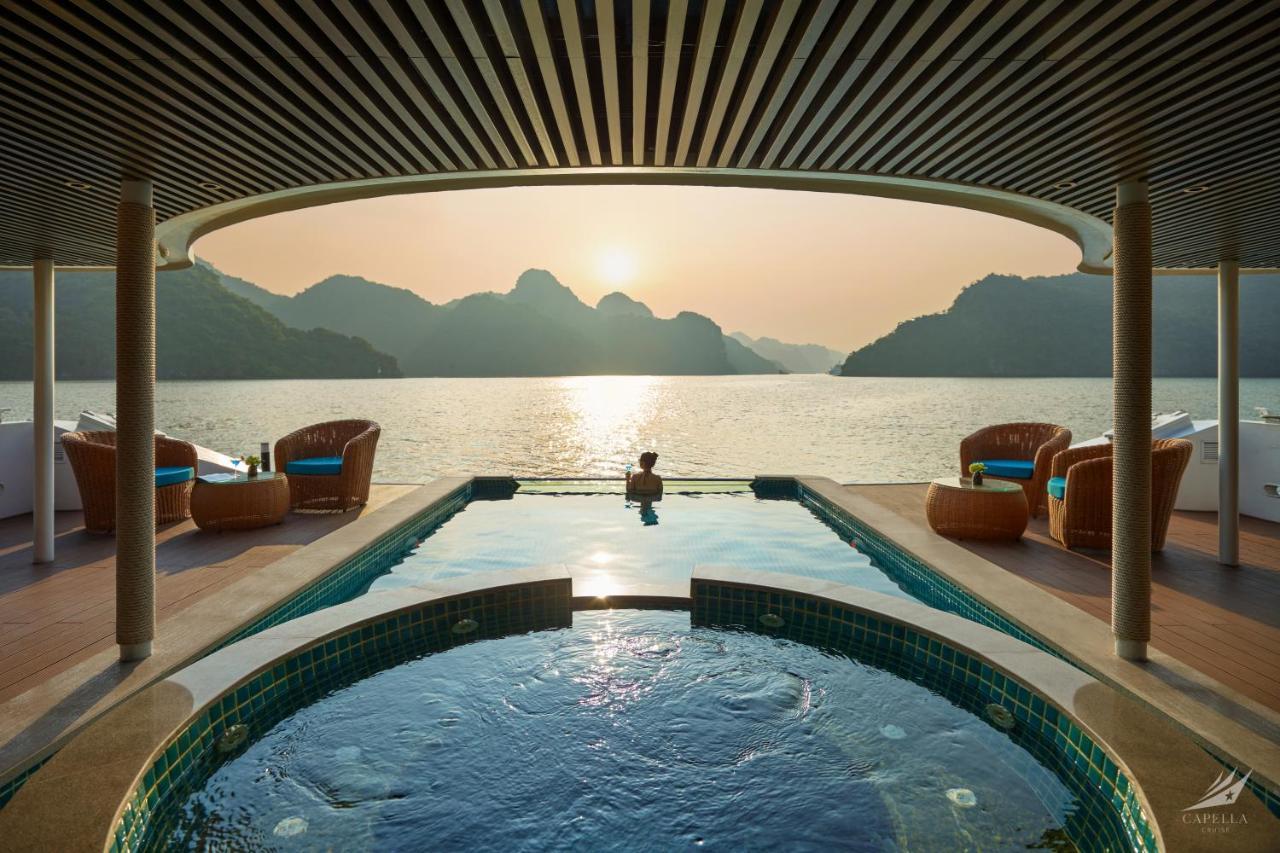 Hotel Halong Capella Cruise - Member Of Lyra Cruise Collection Hạ Long Exterior foto
