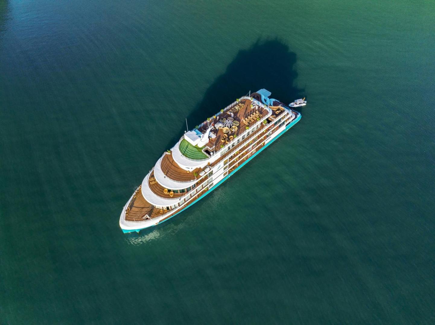 Hotel Halong Capella Cruise - Member Of Lyra Cruise Collection Hạ Long Exterior foto