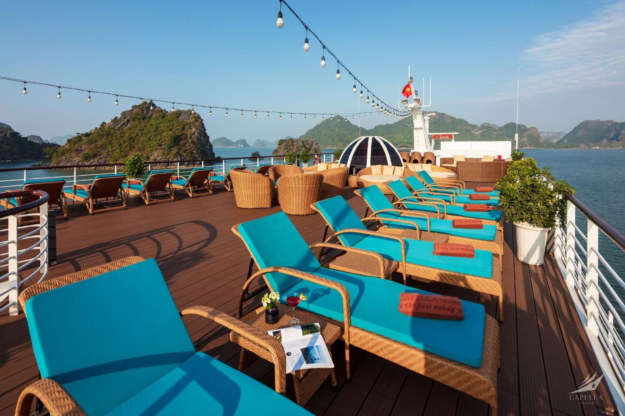 Hotel Halong Capella Cruise - Member Of Lyra Cruise Collection Hạ Long Exterior foto